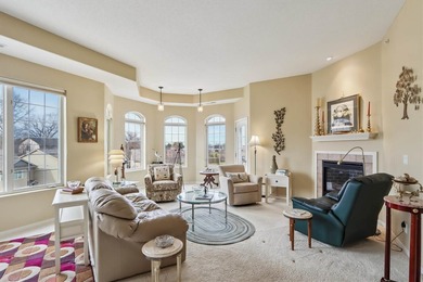 EXPANSIVE CONDO LIVING OVERLOOKING BROWN DEER GOLF COURSE AND on Brown Deer Golf Club in Iowa - for sale on GolfHomes.com, golf home, golf lot