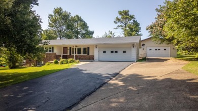 Welcome to this beautifully maintained 5-bed, 2.5-bath home on West Plains Country Club in Missouri - for sale on GolfHomes.com, golf home, golf lot