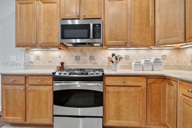 This beautifully maintained Copper Ridge Model offers the on Argent Lakes Golf Course in South Carolina - for sale on GolfHomes.com, golf home, golf lot
