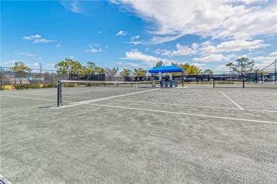 Beautifully maintained 2-bedroom, 2-bath condo located in the on Seven Lakes Golf and Tennis Community in Florida - for sale on GolfHomes.com, golf home, golf lot