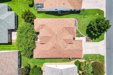 ROOF 2021 HWH 2022 BOND PAID! 4 miles to Sumter Landing!! on The Links of Spruce Creek in Florida - for sale on GolfHomes.com, golf home, golf lot