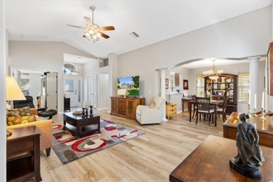 ROOF 2021 HWH 2022 BOND PAID! 4 miles to Sumter Landing!! on The Links of Spruce Creek in Florida - for sale on GolfHomes.com, golf home, golf lot