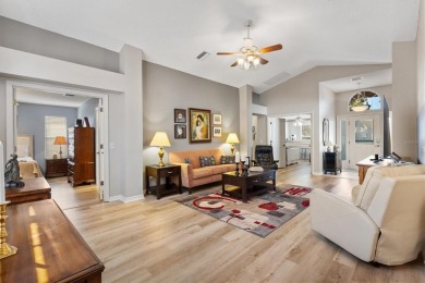 ROOF 2021 HWH 2022 BOND PAID! 4 miles to Sumter Landing!! on The Links of Spruce Creek in Florida - for sale on GolfHomes.com, golf home, golf lot