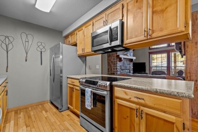 Welcome to your perfect Branson getaway in the Lodges at Roark on Ledgestone Country Club and Golf Course in Missouri - for sale on GolfHomes.com, golf home, golf lot