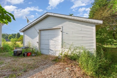 Ranch home on over 3 acres in Big Walnut Schools backing to on Rattlesnake Ridge Golf Club in Ohio - for sale on GolfHomes.com, golf home, golf lot