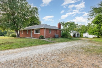 Ranch home on over 3 acres in Big Walnut Schools backing to on Rattlesnake Ridge Golf Club in Ohio - for sale on GolfHomes.com, golf home, golf lot