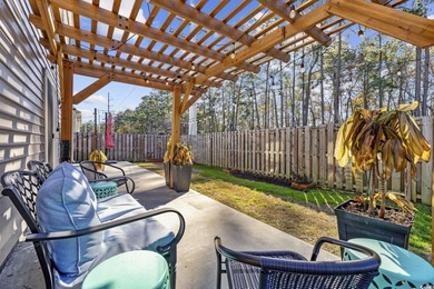 The Luxury & Lifestyle Focus (Most engaging) Embrace the Market on Arrowhead Country Club in South Carolina - for sale on GolfHomes.com, golf home, golf lot