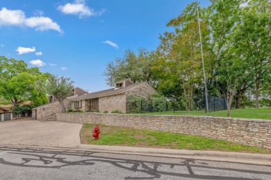 Golf course living in the heart of Riverhill. This beautifully on Riverhill Country Club in Texas - for sale on GolfHomes.com, golf home, golf lot