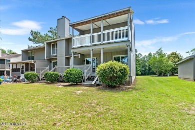 Welcome to this stunning 2-bedroom, 2.5-bathroom townhouse on Diamondhead Country Club in Mississippi - for sale on GolfHomes.com, golf home, golf lot