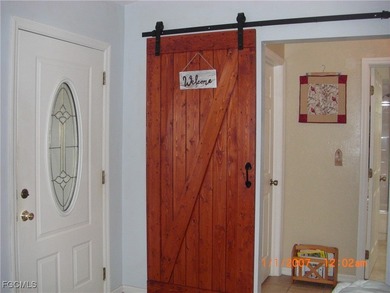 Single-family home in Sabal Springs Golf and Racquet Club, North on Sabal Springs Golf and Racquet Club in Florida - for sale on GolfHomes.com, golf home, golf lot