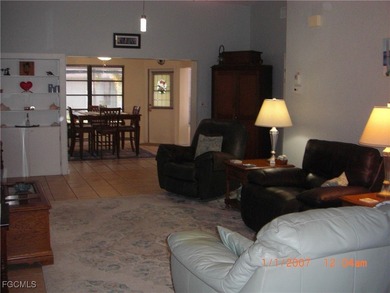 Single-family home in Sabal Springs Golf and Racquet Club, North on Sabal Springs Golf and Racquet Club in Florida - for sale on GolfHomes.com, golf home, golf lot