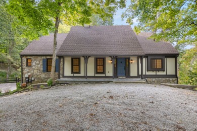 108 Deer Lane delivers the best of Boone's Trace living. Behind on The Bull At Boones Trace in Kentucky - for sale on GolfHomes.com, golf home, golf lot