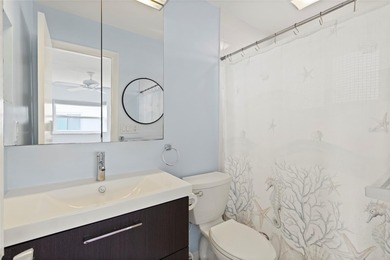 Under contract-accepting backup offers. Welcome to easy Florida on Mainlands Golf Club in Florida - for sale on GolfHomes.com, golf home, golf lot