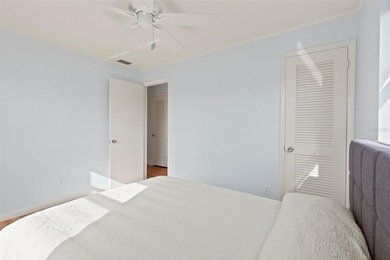 Under contract-accepting backup offers. Welcome to easy Florida on Mainlands Golf Club in Florida - for sale on GolfHomes.com, golf home, golf lot