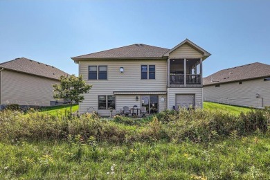 Beautiful 3 bedroom, 3 bathroom detached townhome situated on on Riverwood National in Minnesota - for sale on GolfHomes.com, golf home, golf lot