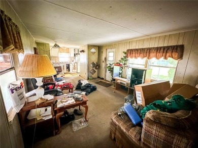 INVESTOR SPECIAL! VALUE IS IN THE LAND. NO INSPECTIONS. CASH on Orange Blossom Hills Golf and Country Club in Florida - for sale on GolfHomes.com, golf home, golf lot