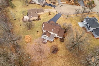 Spacious 4-bedroom home with 2 full and 2 half baths nestled on on  in Illinois - for sale on GolfHomes.com, golf home, golf lot