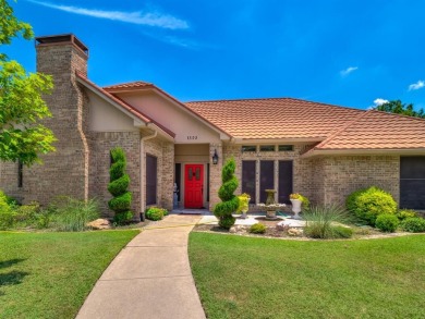 Beautiful house with outstanding street appeal and amazing golf on Walnut Creek Country Club in Texas - for sale on GolfHomes.com, golf home, golf lot