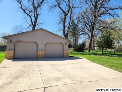 BEAUTIFUL BRICK HOME IN CLEAR LAKE - FEELS LIKE VACATION LIVING on All Vets Golf Club in Iowa - for sale on GolfHomes.com, golf home, golf lot
