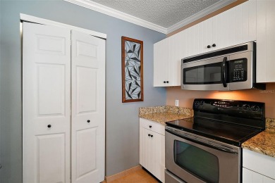 METICULOUSLY-MAINTAINED, TURNKEY 2/2 Cabot Cove Patio Villa with on El Diablo Executive Golf Course in Florida - for sale on GolfHomes.com, golf home, golf lot