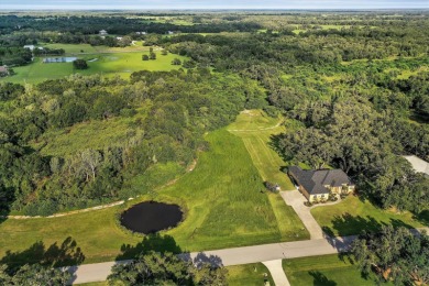 Under contract-accepting backup offers. BEATIFUL lot in the Oak on Oak Ford Golf Club in Florida - for sale on GolfHomes.com, golf home, golf lot