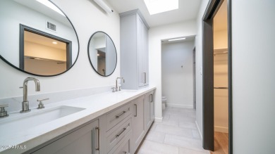 Beautifully Remodeled Scottsdale Townhome!
Fully updated 2 on Scottsdale Silverado Golf Club in Arizona - for sale on GolfHomes.com, golf home, golf lot