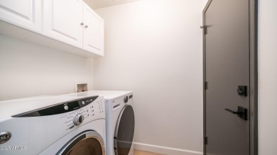 Beautifully Remodeled Scottsdale Townhome!
Fully updated 2 on Scottsdale Silverado Golf Club in Arizona - for sale on GolfHomes.com, golf home, golf lot