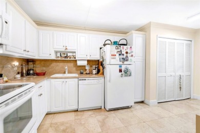 Beautifully maintained 3 bed 2 bath corner unit condo in on Oaks Country Club in Florida - for sale on GolfHomes.com, golf home, golf lot
