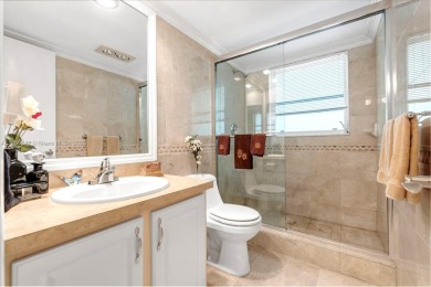 Beautifully maintained 3 bed 2 bath corner unit condo in on Oaks Country Club in Florida - for sale on GolfHomes.com, golf home, golf lot