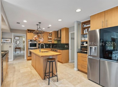 3 BD 3BTH home with soaring 20' cathedral ceilings on Dolphin Head Golf Club in South Carolina - for sale on GolfHomes.com, golf home, golf lot