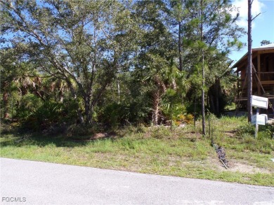 This lot is on a quiet street that would be a great place to on Sabal Trace Golf and Country Club in Florida - for sale on GolfHomes.com, golf home, golf lot
