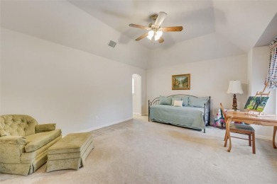 Seller offering $15,000 credit to buyer for upgrades, closing on Woodbridge Golf Club in Texas - for sale on GolfHomes.com, golf home, golf lot