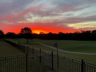 Seller offering $15,000 credit to buyer for upgrades, closing on Woodbridge Golf Club in Texas - for sale on GolfHomes.com, golf home, golf lot