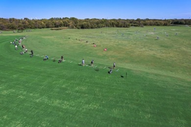 Seller offering $15,000 credit to buyer for upgrades, closing on Woodbridge Golf Club in Texas - for sale on GolfHomes.com, golf home, golf lot