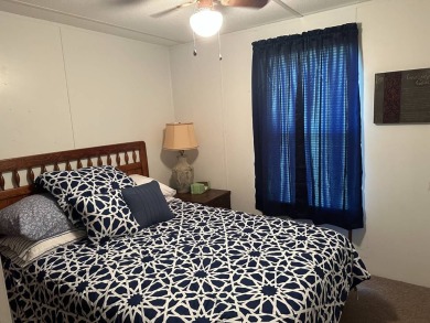 Kentucky Lake area 2bedroom/1bath fully furnished mobile home on Tennessean Golf Club in Tennessee - for sale on GolfHomes.com, golf home, golf lot