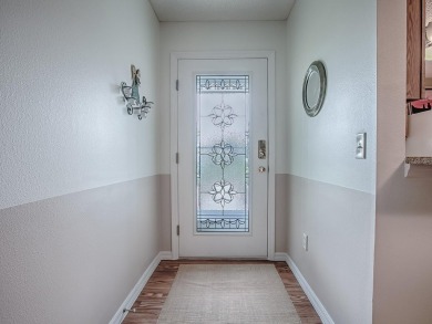 BOND PAID!  ROOM FOR A POOL!  This Meticulously Maintained 3/2 on The Links of Spruce Creek in Florida - for sale on GolfHomes.com, golf home, golf lot