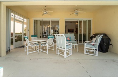 Beautifully maintained 3-bedroom + den, 2.5-bath Oakmont model on Lost Lake Golf Club in Florida - for sale on GolfHomes.com, golf home, golf lot