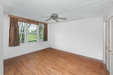 SELLER MOTIVATED! Beautifully maintained 3-bedroom, 2-bath condo on Palm-Aire Country Club and Resort - The Oaks in Florida - for sale on GolfHomes.com, golf home, golf lot