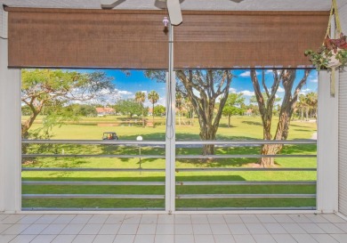 Welcome to this lovely 2-bed, 2-bath condo featuring a versatile on Palm-Aire Country Club and Resort - The Oaks in Florida - for sale on GolfHomes.com, golf home, golf lot