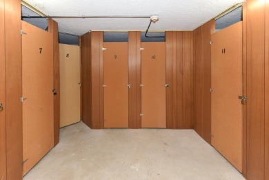 Welcome to this lovely 2-bed, 2-bath condo featuring a versatile on Palm-Aire Country Club and Resort - The Oaks in Florida - for sale on GolfHomes.com, golf home, golf lot