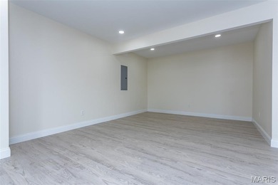 Welcome to this beautiful new construction home located in the on The Woodlands Golf Club in Illinois - for sale on GolfHomes.com, golf home, golf lot