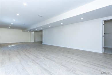 Welcome to this beautiful new construction home located in the on The Woodlands Golf Club in Illinois - for sale on GolfHomes.com, golf home, golf lot