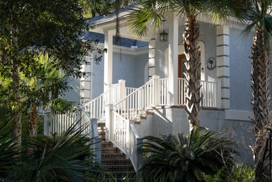 Enjoy one floor living in this light, bright & gracious Seabrook on The Seabrook Island Club in South Carolina - for sale on GolfHomes.com, golf home, golf lot