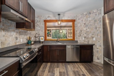 Gorgeous remodeled townhome comes completely furnished and on Forest Meadows Golf Course in California - for sale on GolfHomes.com, golf home, golf lot