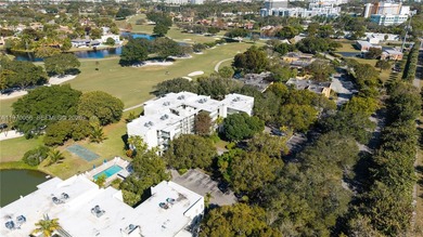Corner condo located in the heart of Plantation. This spacious on  in Florida - for sale on GolfHomes.com, golf home, golf lot