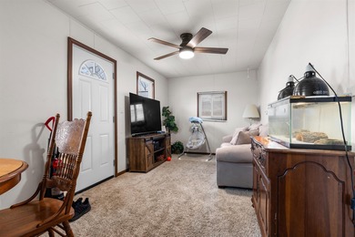 Freshly remodeled 2 bed, 1 bath home blends modern comfort with on Ingersoll Golf Course and Learning Links in Illinois - for sale on GolfHomes.com, golf home, golf lot