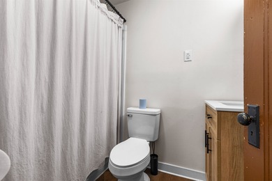 Freshly remodeled 2 bed, 1 bath home blends modern comfort with on Ingersoll Golf Course and Learning Links in Illinois - for sale on GolfHomes.com, golf home, golf lot