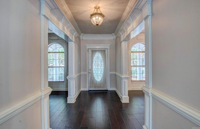 Gorgeous Home in the Lawrence Addition of Maumelle, nestled on on Maumelle Golf and Country Club in Arkansas - for sale on GolfHomes.com, golf home, golf lot