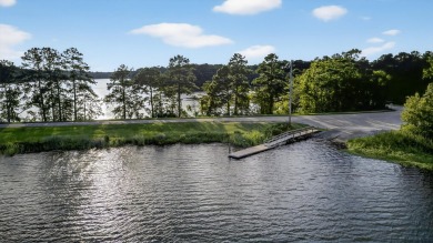 Welcome to your peaceful escape by the lake! This spacious 3 bed on Foxboro Golf Club in South Carolina - for sale on GolfHomes.com, golf home, golf lot