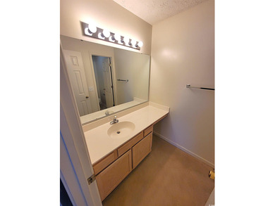 Priced to Sell! This wonderful and well-maintained 2-bedroom on Aberdeen Golf and Country Club in South Carolina - for sale on GolfHomes.com, golf home, golf lot